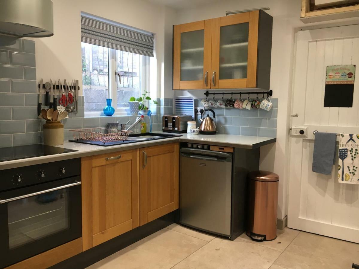 Stunning 4 Bed Townhouse In Central Dawlish Villa Exterior photo